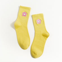 Load image into Gallery viewer, Flower Socks
